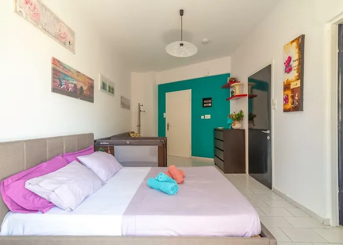3Rd Floor Apartment Next To The Beachfront