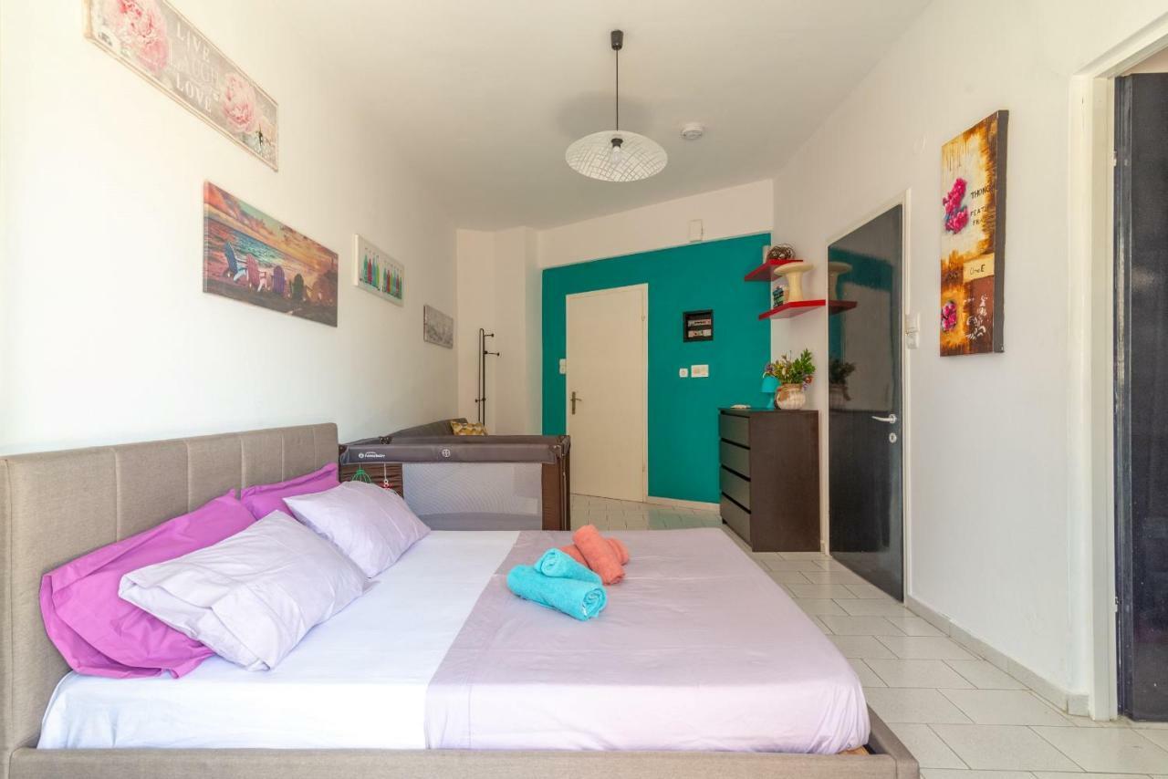 3rd Floor Next To The Beachfront Apartment